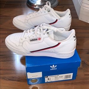 Brand new, Never worn! Adidas continental 80